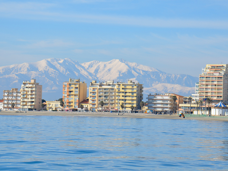 Infrastructure littorale à Canet-Plage vue depuis la mer. Crédit photo : Xavier Rozec / OFB