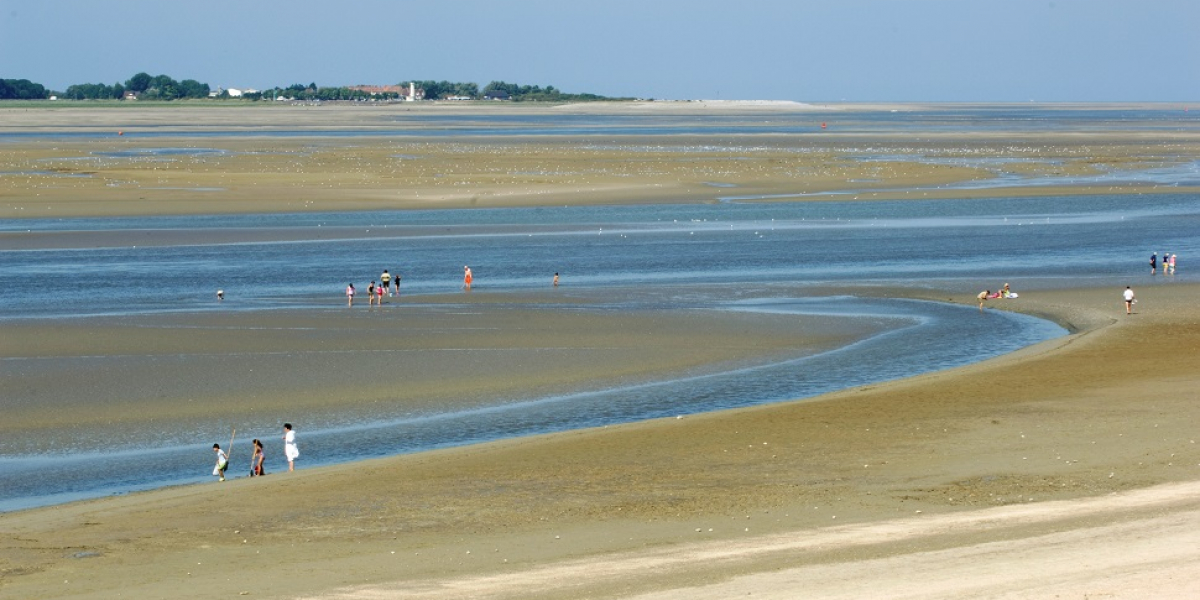 Une station balneaire de la baie de Somme. Crédit photo : Laurent Mignaux / Terra  Une station balneaire de la baie de Somme. Crédit photo : Laurent Mignaux / Terra