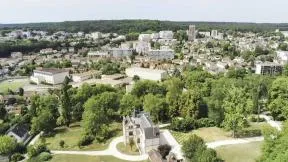 Vue aérienne de la ville d'Avon