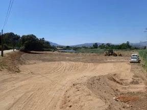 Photo de travaux de terrassement illégaux sur une zone humide