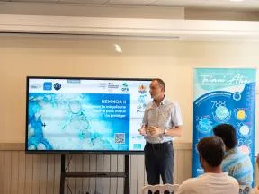 Alexandre Rochatte, haut-commissaire de la République en Polynésie française, présente le programme REMMOA II lors de la journée de lancement organisée le 28 janvier 2026 à Tahiti