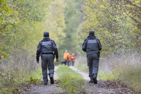 Photos de deux policiers de l'environnement lors d'une opération de contrôle chasse à Dreux